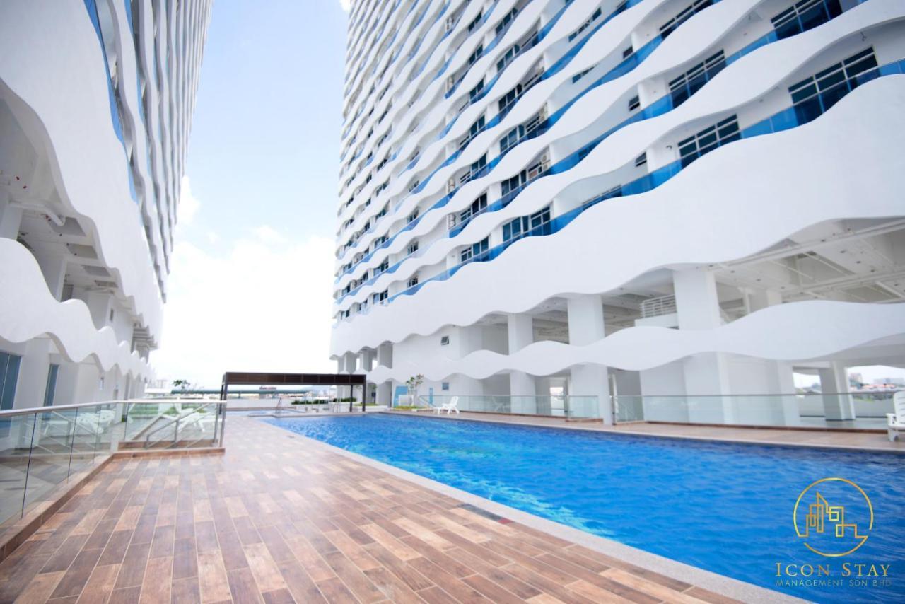 The Wave Residence Melaka Exterior photo